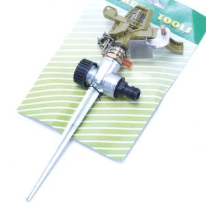 Messing sectorsproeier 1/2" op spike met doorvoer